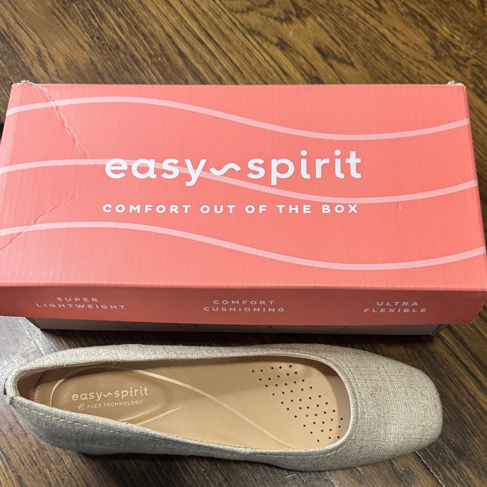 Easy Spirit Women's Beige Block Heel Short Pumps - Picture 7 of 7